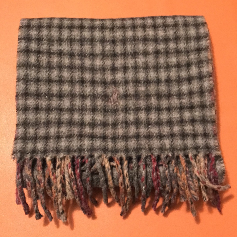 Polo by Ralph Lauren Men's Reversible Wool Scarf - Picture 14 of 16